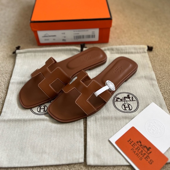 Hermès Tan Leather Sandals - Picture 1 of 9